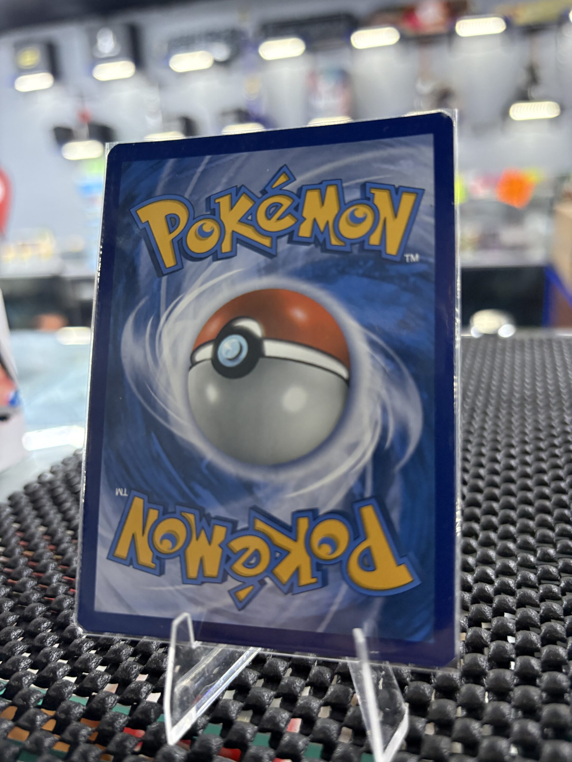 Classic Holofoil Charmander Pokémon Trading Card Collectible - Image 4