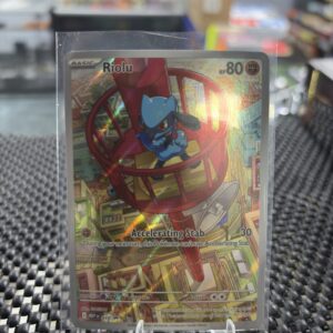 This vibrant Riolu Pokémon trading card features stunning artwork and is a perfect addition for any dedicated collector.