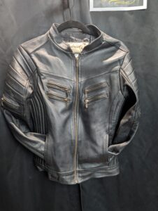 Vintage black leather jacket uni-sex size small