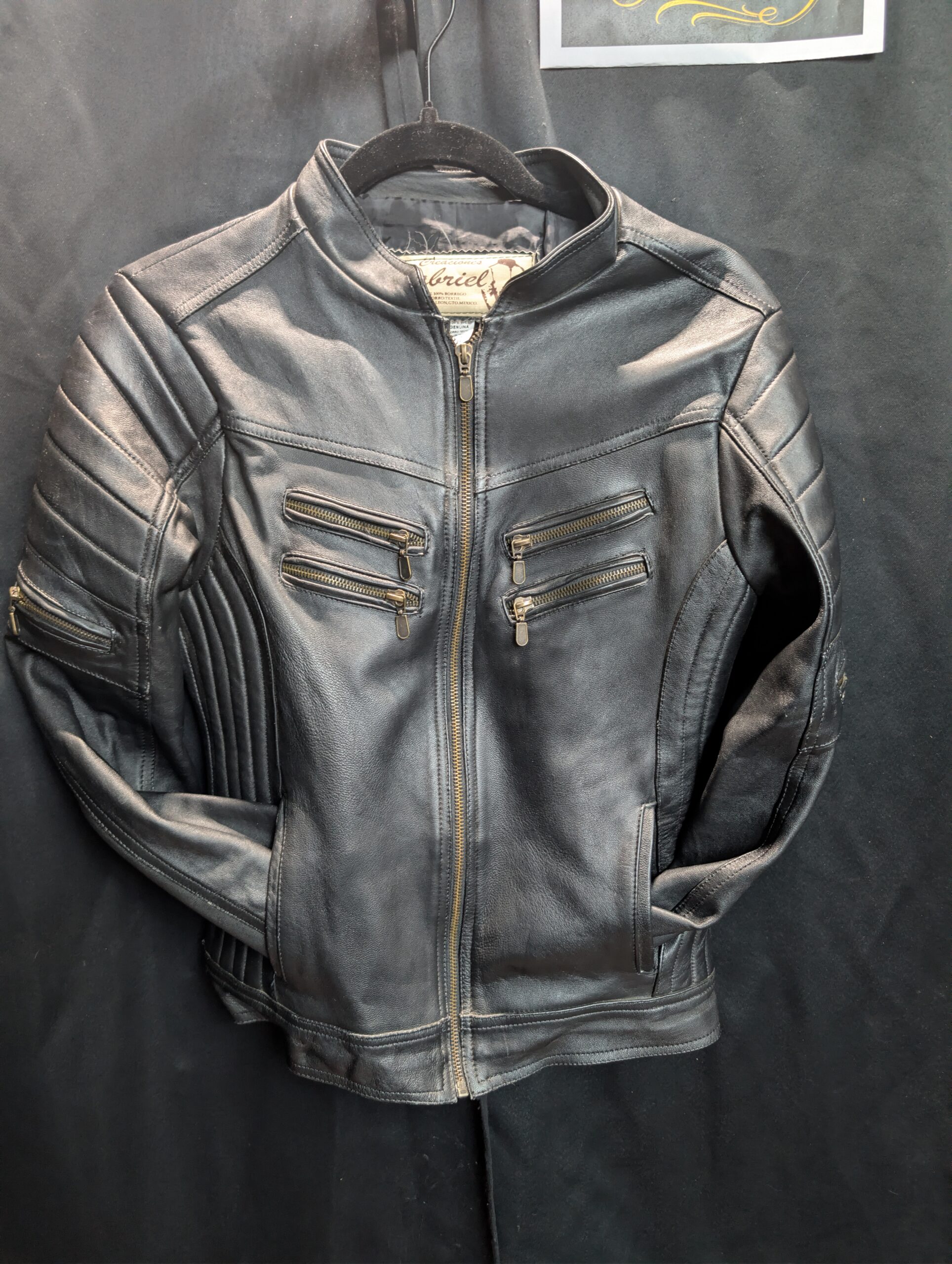 Vintage black leather jacket uni-sex size small