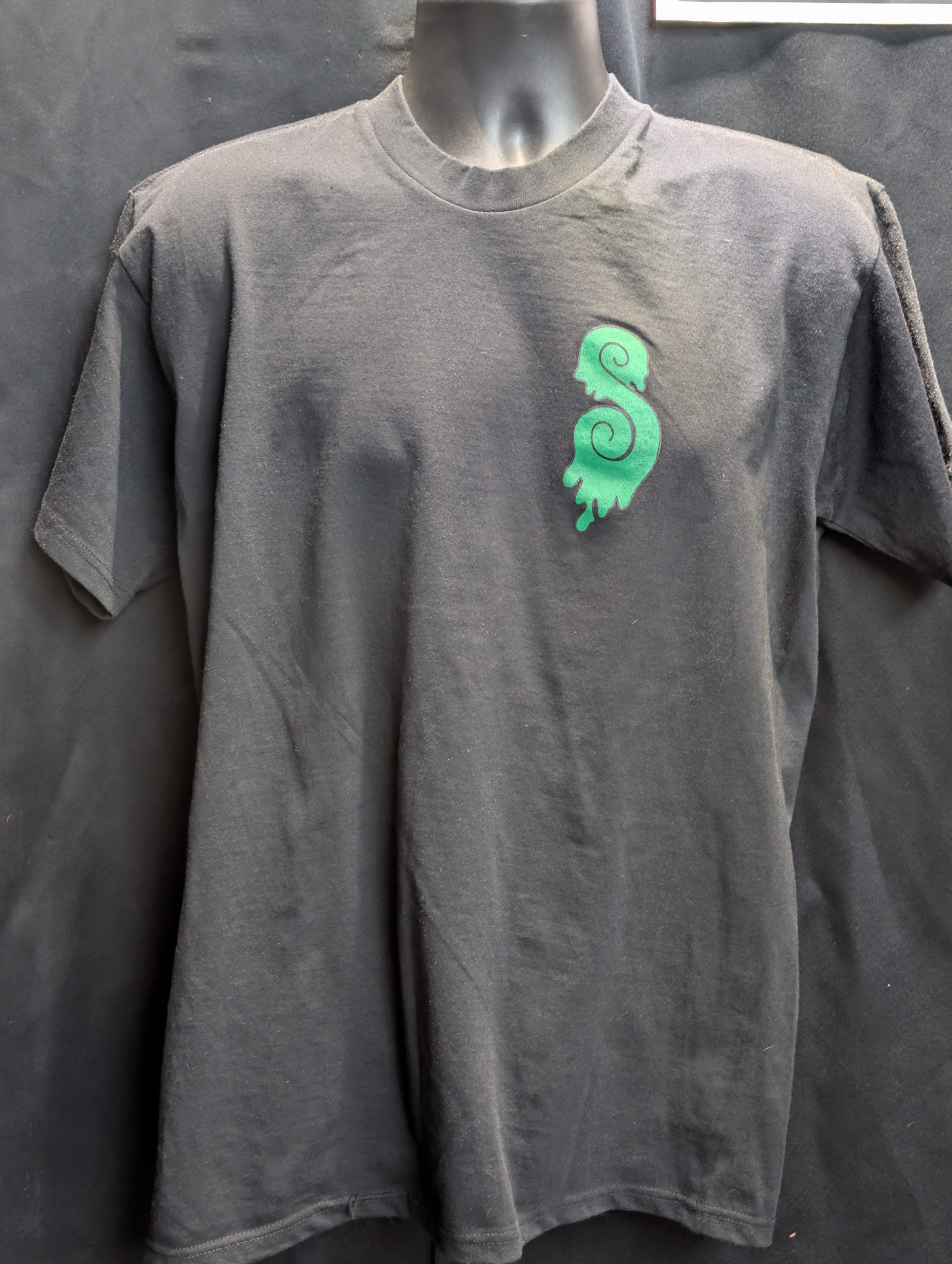 Black shirt featuring Earthy Gas smoking globe graphic.