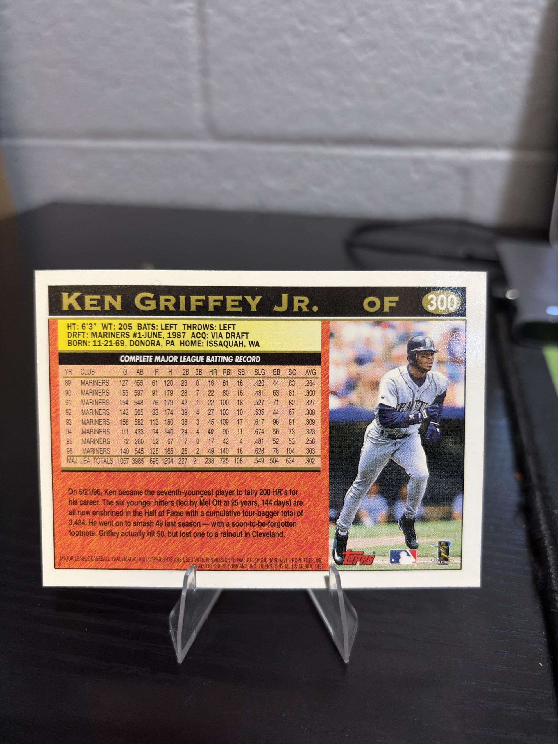 Vintage Topps Ken Griffey Jr. Seattle Mariners Trading Card - Image 2