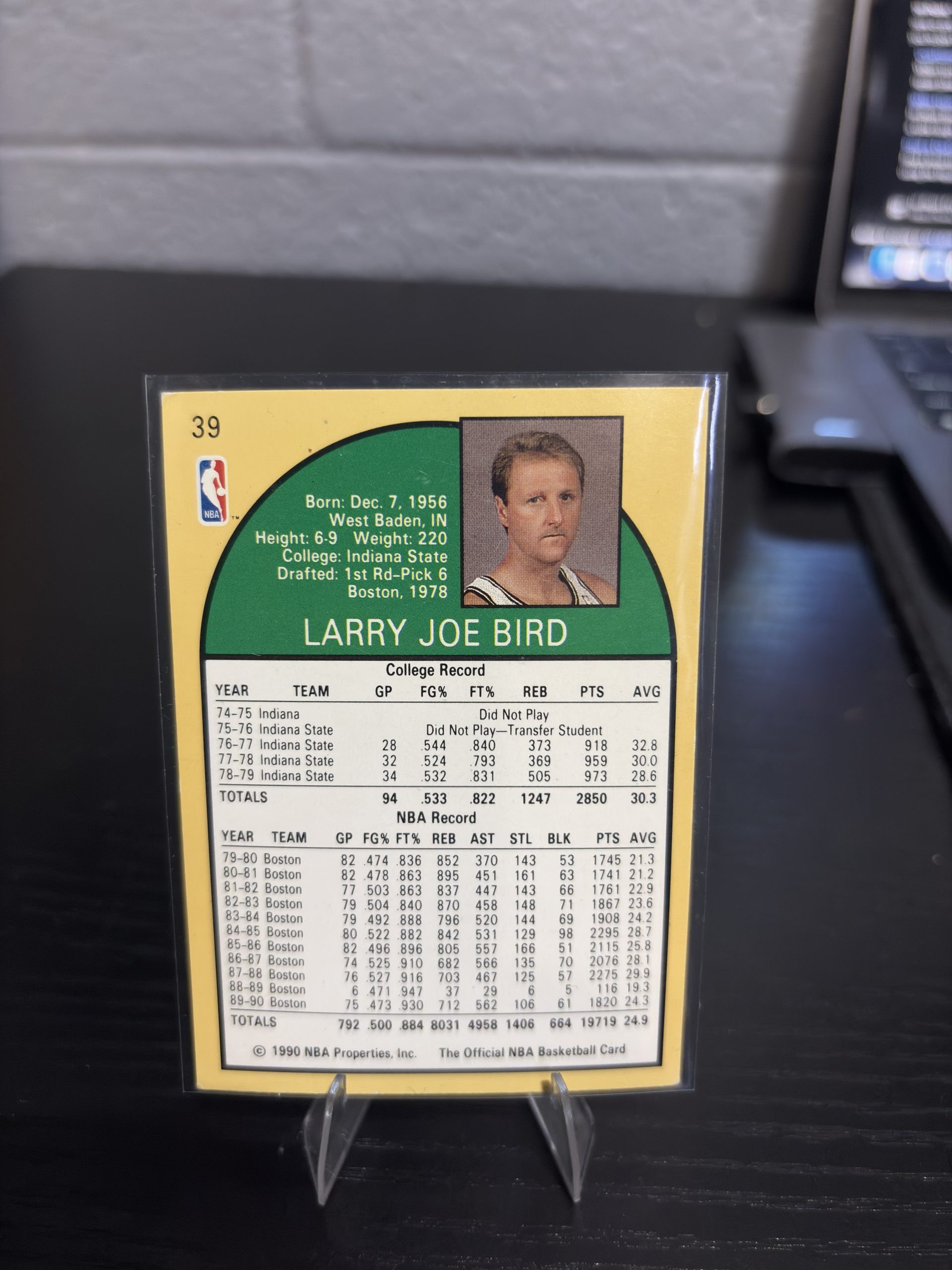 Vintage NBA Hoops Larry Bird Forward Trading Card - Image 2