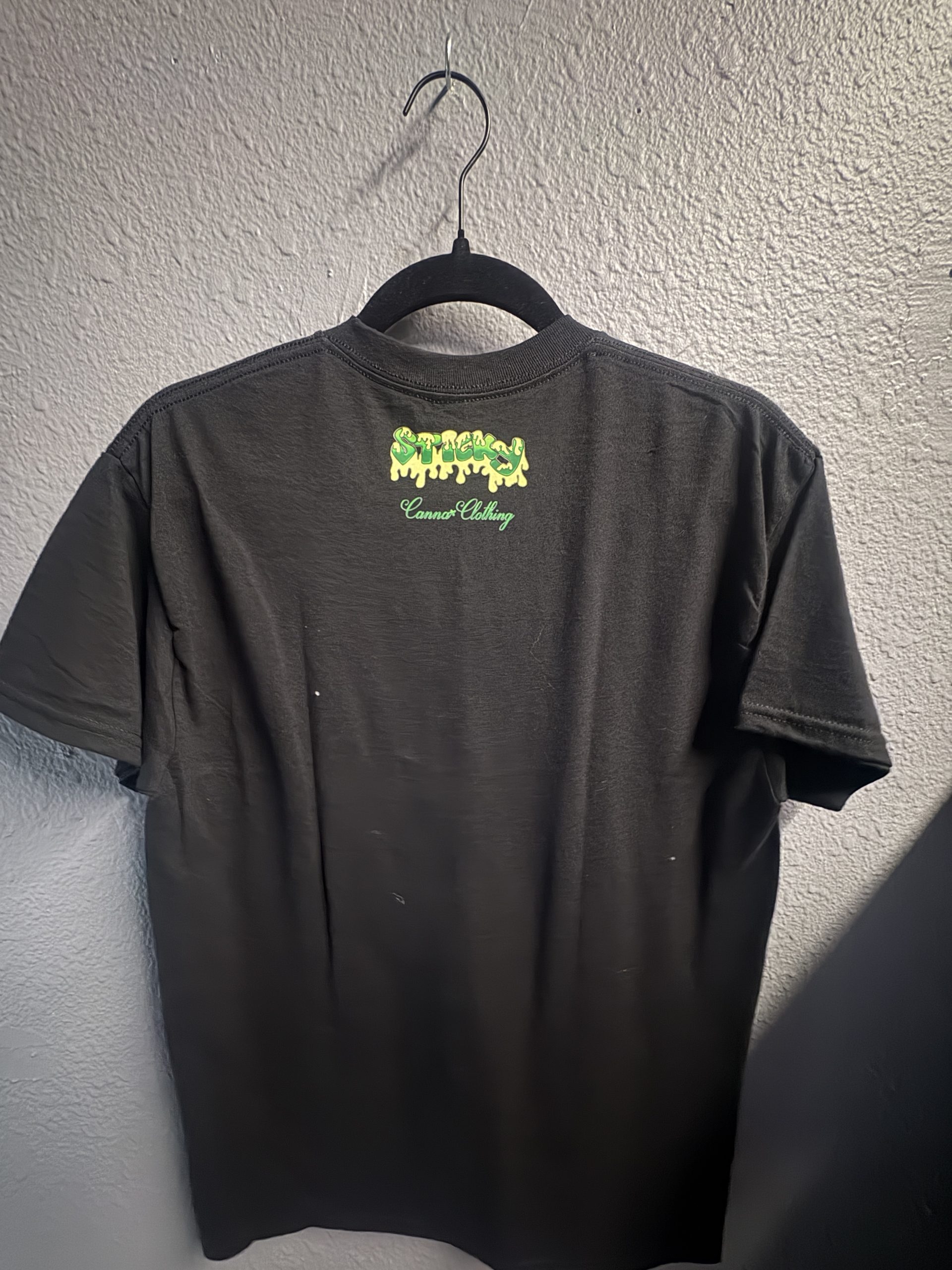 "Sticky" Camo Swirl Graphic T-Shirt (Size M) - Image 3