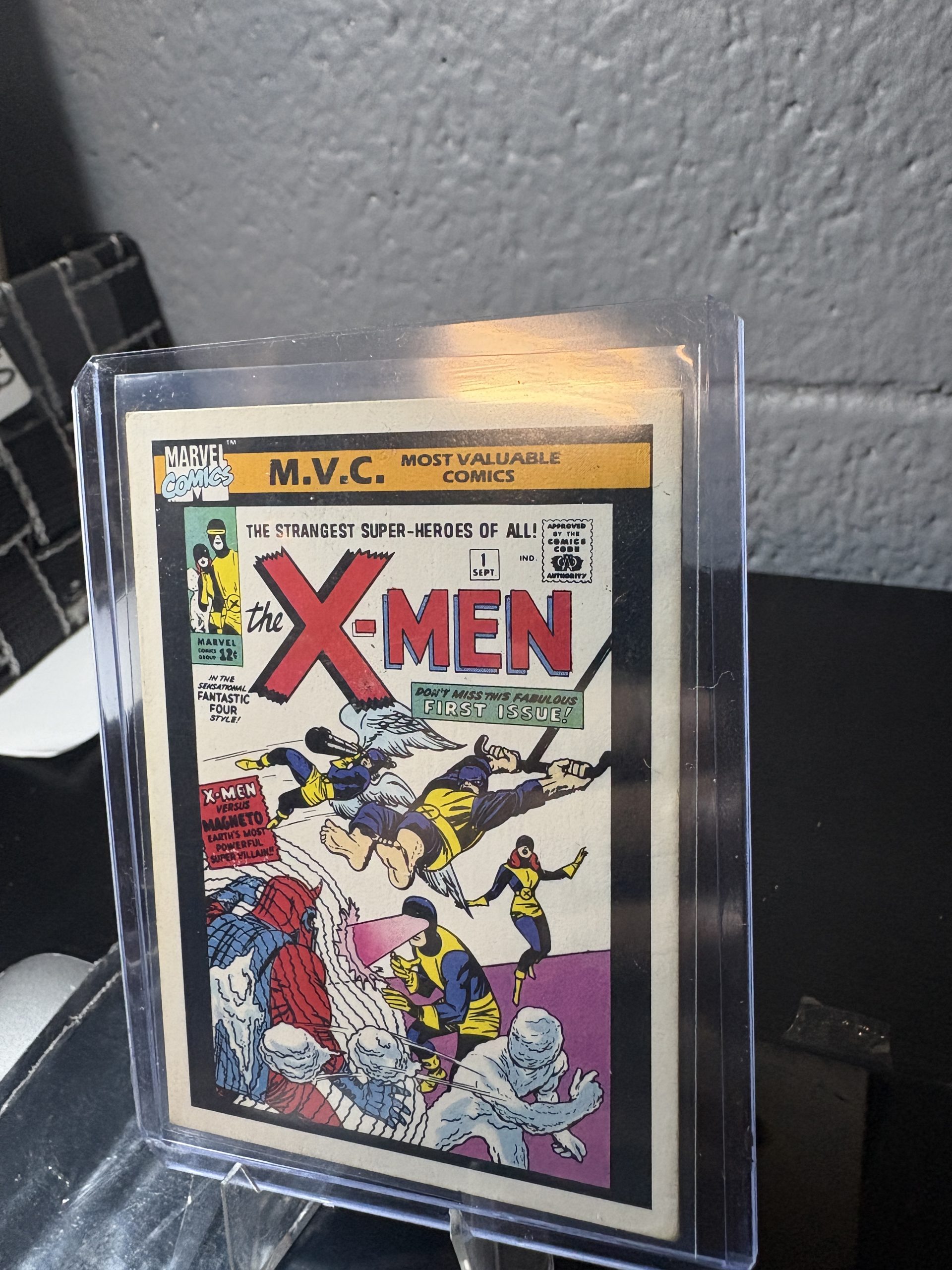 1990 Marvel Universe "Most Valuable Comics" X-Men #1 Trading Card #125 - Image 2