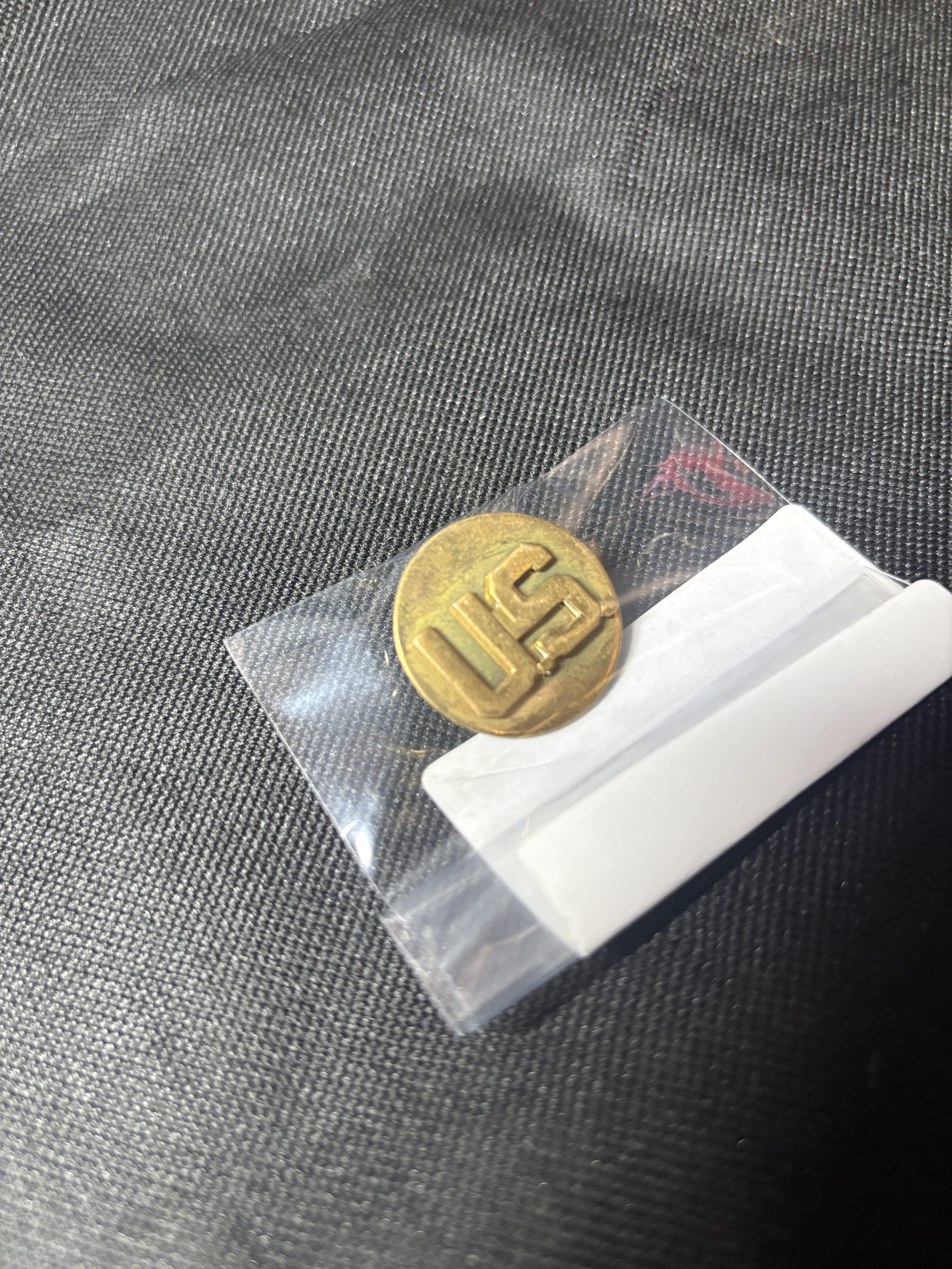 Vintage U.S. Army "U.S." Collar Insignia Disc - Image 2