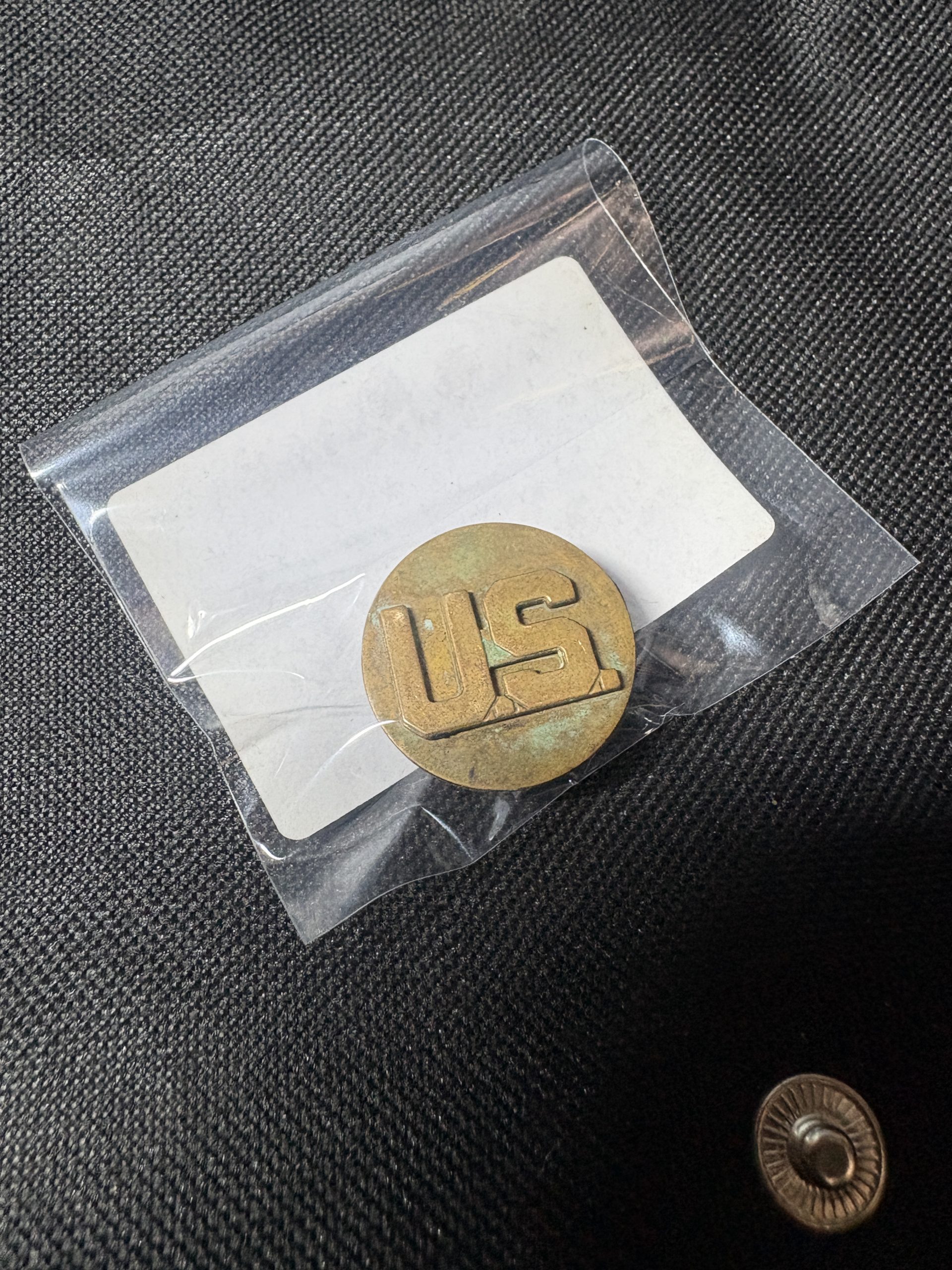Vintage U.S. Army "U.S." Collar Insignia Disc - Image 4