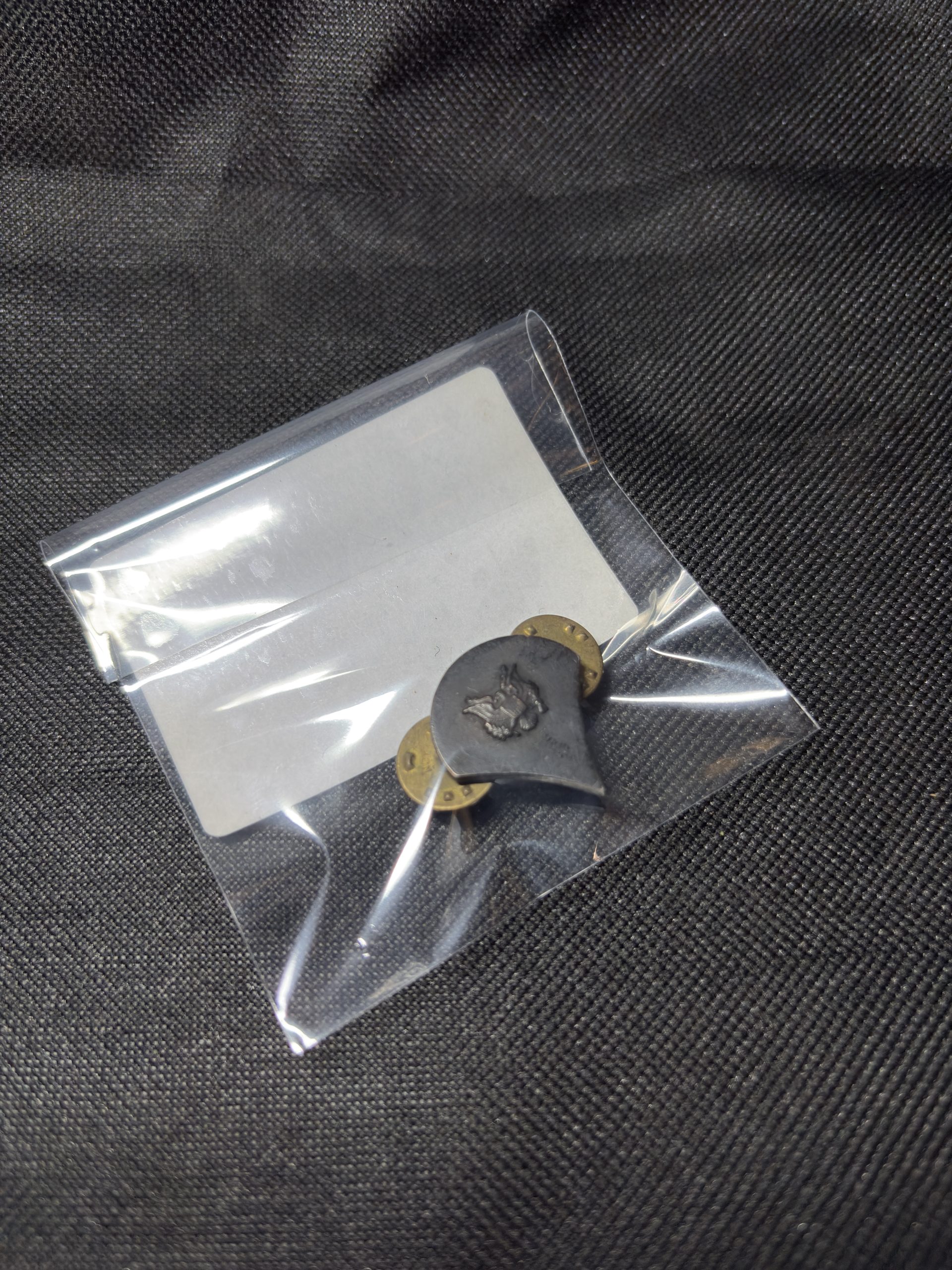 Vintage U.S. Army Private (PVT) Rank Insignia Pin - Image 6