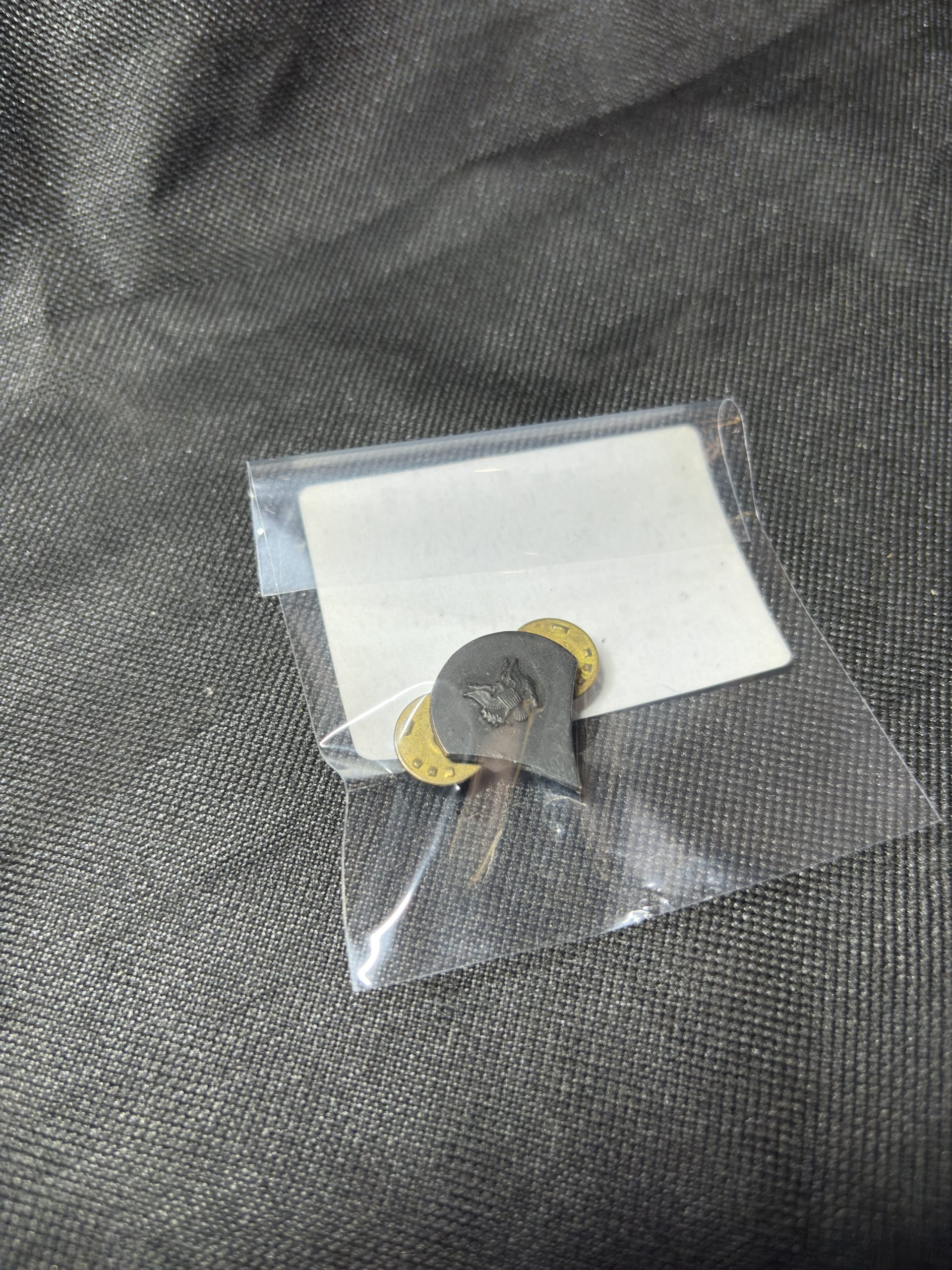 Vintage U.S. Army Private (PVT) Rank Insignia Pin - Image 9