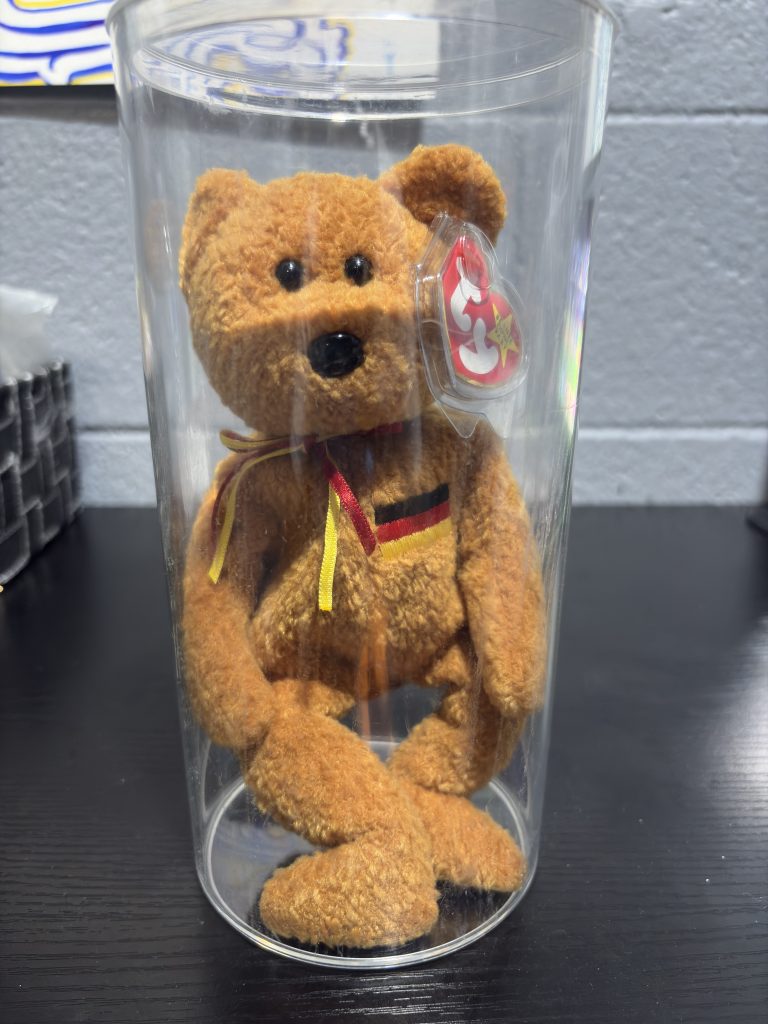Ty Beanie Baby Germania bear with German flag patch and ribbon in protective case.