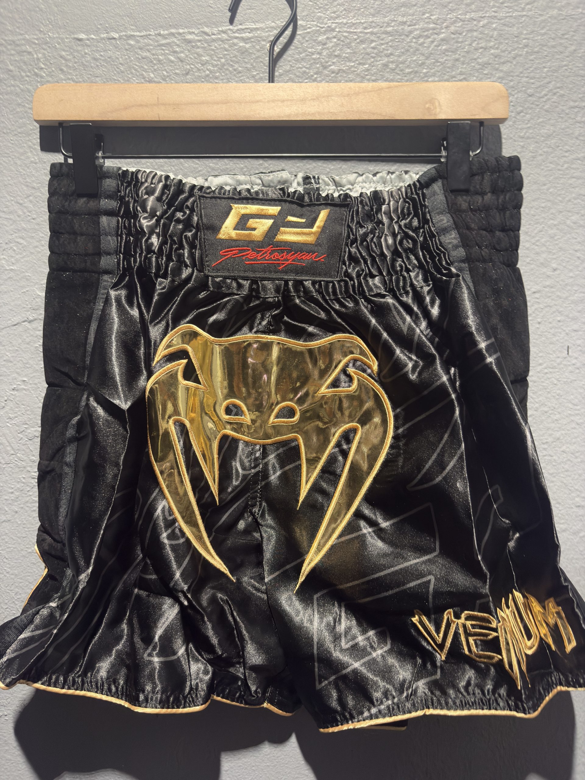 Venum Petrosyan 2.0 Muay Thai Shorts - Black/Gold (Size XXL) - Image 4
