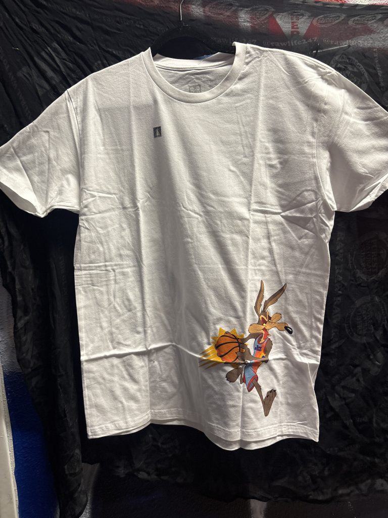 Bleacher Report Space Jam A New Legacy Phoenix Suns Wile E. Coyote t-shirt in white showing the front graphic, back Suns branding, and tag in size L.